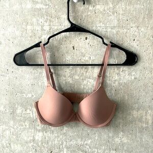 SKIMS Fit Everybody T-shirt Bra